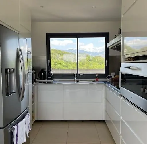 Stella Standing, Vue Panoramique פורטו-וישיו