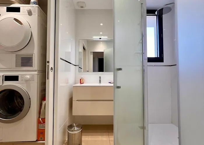 Stella Standing, Vue Panoramique *